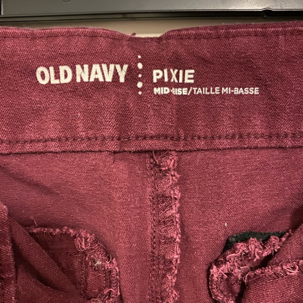 Burgundy pixie pants - Picture 2 of 3